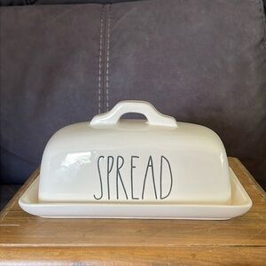 🌎Rae Dunn “SPREAD” Covered Butter Dish (G1)